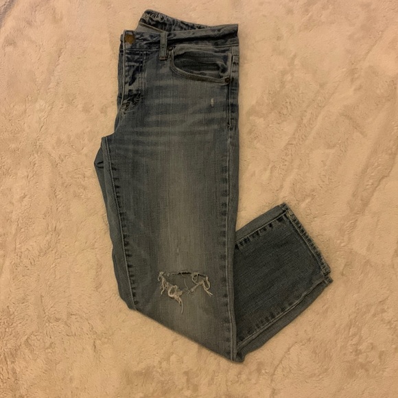 American Eagle Boy Jean Mid-Rise Medium Wash Size 10 Short - Picture 1 of 9